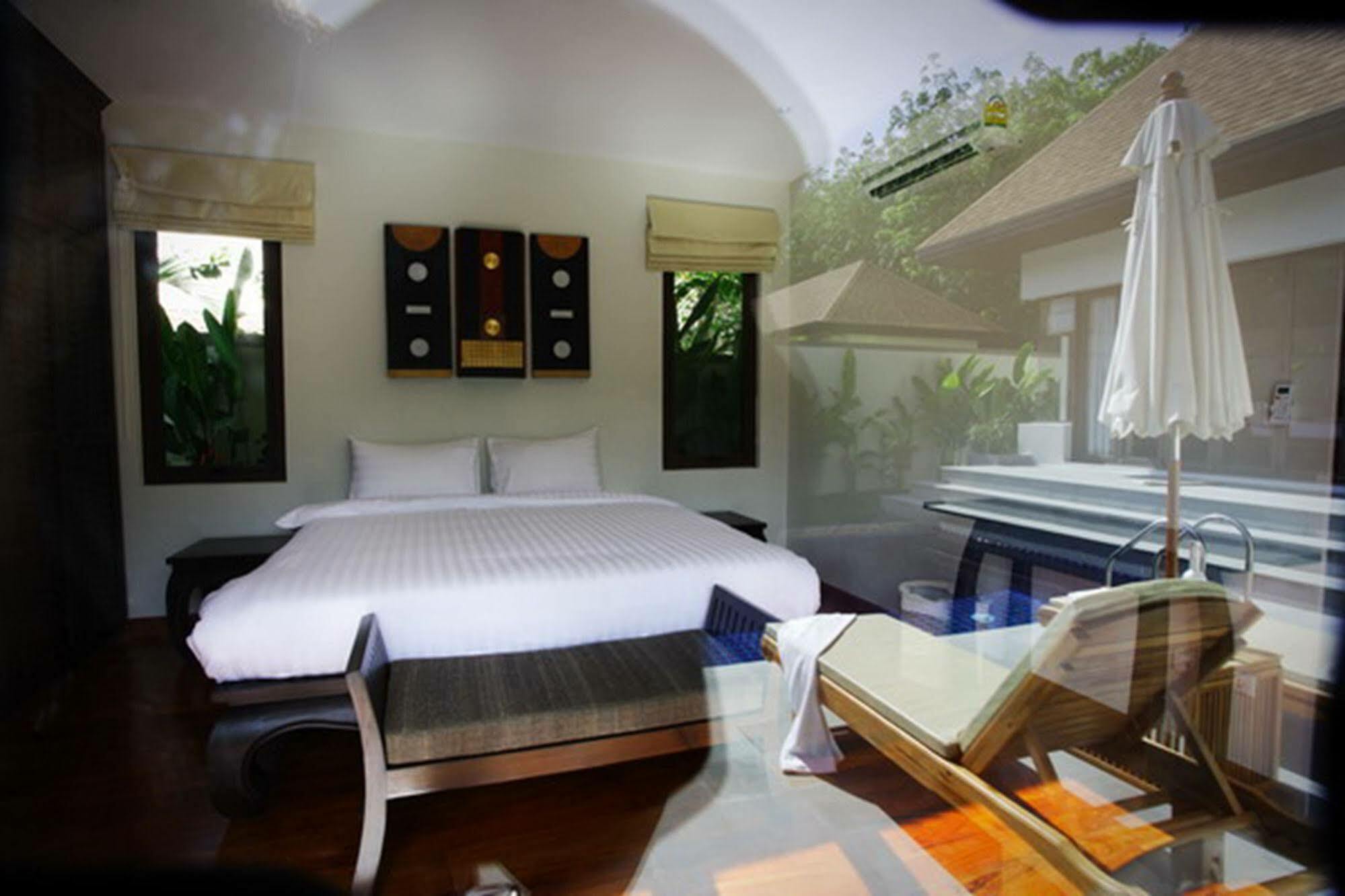 Villa Lombok By Holiplanet Rawai エクステリア 写真