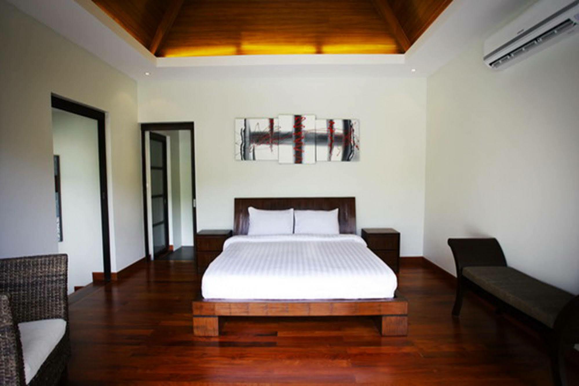 Villa Lombok By Holiplanet Rawai エクステリア 写真